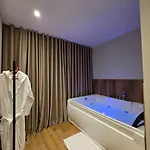 Lägenhet Jacuzzi Living Tirana Center 1 Tirana
