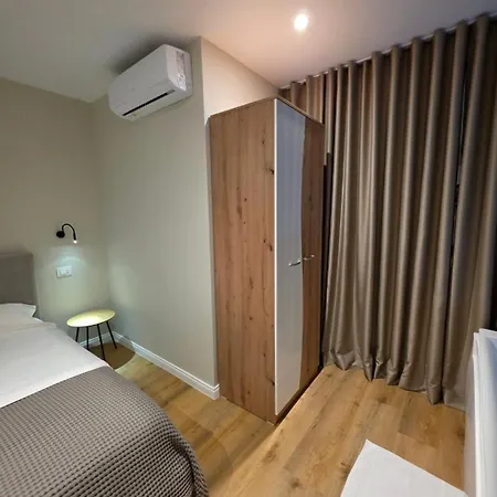 Jacuzzi Living Center 1 Apartament