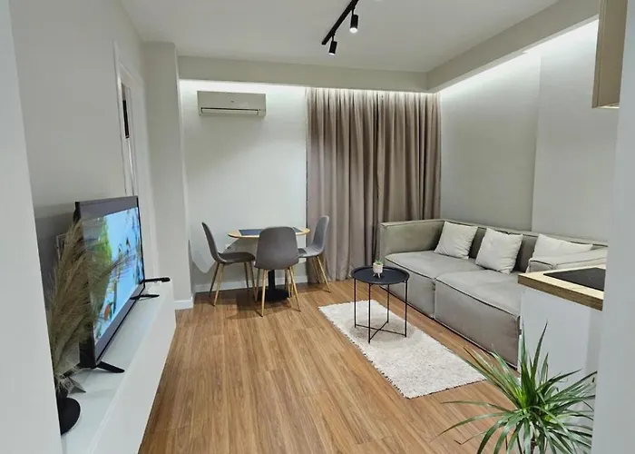 Living Center 1 * Tirana